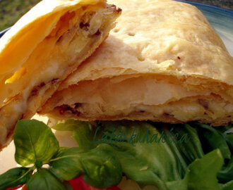 Lisnati jastučići s mozzarellom :: Puff pastry squares with mozzarella