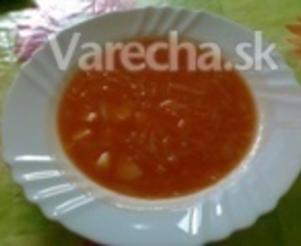 Kapustová polievka s rajčinovým pretlakom