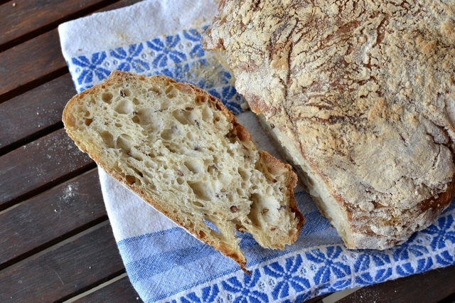 RECEPT: Domácí bílý chléb