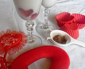 Walentynkowy, lekki deser z mleczkiem kokosowym
