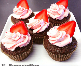 Strawberry Coffee Cupcake