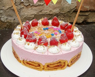 [Malo vremena:]Sretan mi rođendan(2014.) Parfe torta s jagodama i rižom