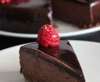 Bavarois chocolat noir framboise de Meilleur Pâtissier - Cokoladna krem torta sa malinama