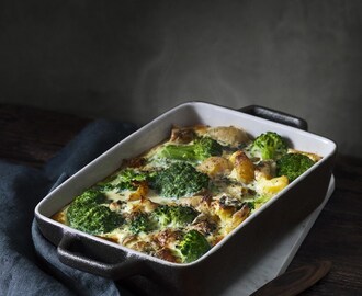 Potatisgratäng med ädelost och broccoli