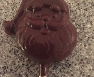 Chocolate Santa Lollies: Edible Gifts for Christmas