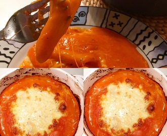 Nudeln in Tomatencreme mit Mozzarella überbacken