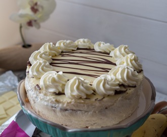 Kleine Kuchen: Banane-Sahne-Torte mit weißer Schokolade