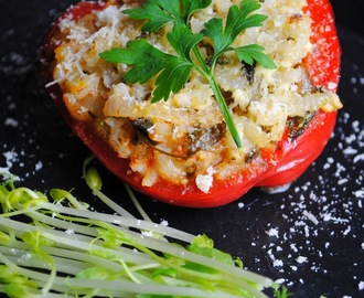 Papryki i pomidory faszerowane aromatycznym risotto