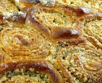 OSINJE GNIJEZDO: Starinski kolač očaravajućeg mirisa i okusa