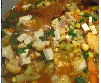 Recept: zeleninová polévka s uzeným tofu