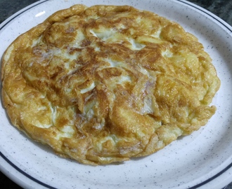 Tortilla de patatas con calabacin Lekué