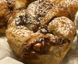 Snickers cruffins