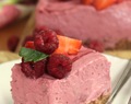 vegetarischer Erdbeer-Himbeer No-Bake Cake / Cheesecake