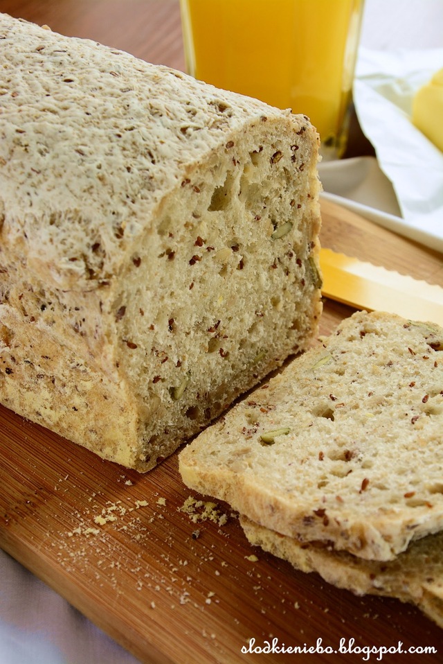 Tani chleb z mąki ziemniaczanej z ziarnami "bezglutenowy"