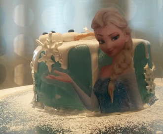 Frozen kakku