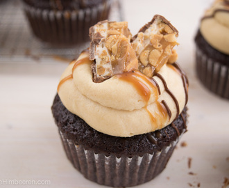Caramellige Snickers Cupcakes