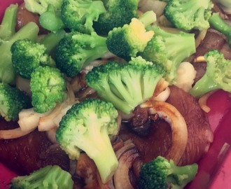 Kip uit de oven met broccoli en ketjap