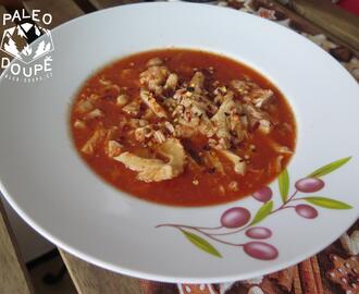 Menudo rojo – mexická dršťková polévka