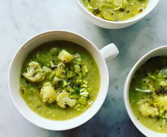 Soup Yourself 🌱’s Instagram profile post: “TORSDAGSSOPPAN 🍵 Det är märkliga tider och nya rutiner att förhålla sig till. En av dem är att många jobbar hemifrån. Bra med det, förutom…”