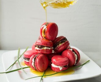 Herzhafte Macarons mit Tapenade und Olivenöl – Macarons à la tapenade pour l’apéritif