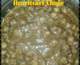 Amritsari Chole Recipe | White Chickpeas Curry in Punjabi Style