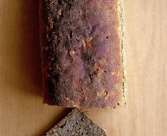 Chleb ze słonecznikiem (na żytnim zakwasie)