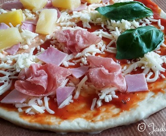 Basisrezept Pizzateig - so machst du dir deine eigene Lieblingspizza