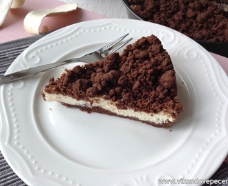 Křehký kakaový koláč s tvarohem