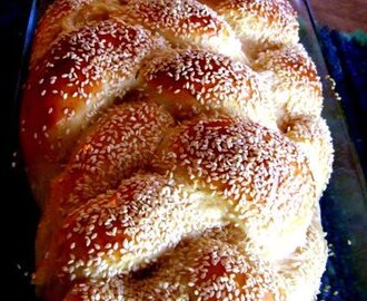 Friday night traditional bread – a recipe