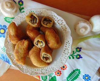 Włoskie pierożki z serem i pieczarkami.