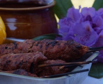 Köttfärsspett, grekisk potatis och en fantastisk rabarberkaka - Anna
gästbloggar
