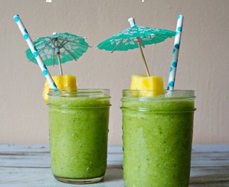 A Tropical Green Smoothies Recipe #ChiquitaCookingLab