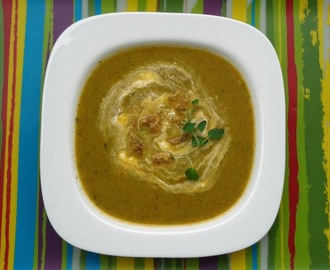 Dietetyczna zupa krem ze szparagów
