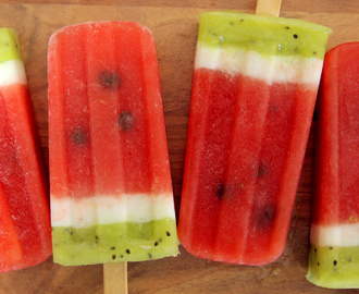 Wassermelonen-Popsicles (Eis am Stiel)