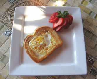 Breakfast Series: Egg in a Nest