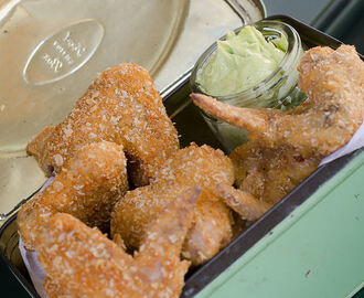Oats Coated Chicken Wings and a Herb Mayonnaise