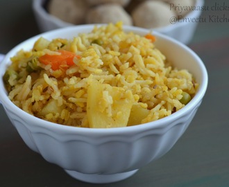Mixed Vegetable Moong dal Khicdi - in pressure cooker