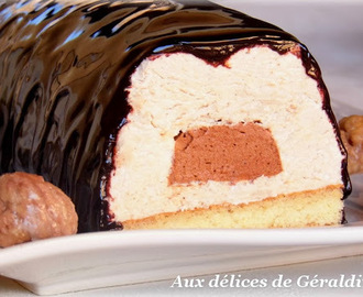 Bûche bavaroise crème de marron, coeur de mousse au chocolat, glaçage brillant au chocolat