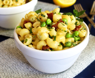 Pasta with Peas, Bacon and Mint