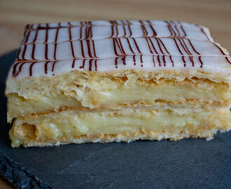 A világhírű francia sütemény receptje, így készül a Mille Feuille! Ínycsiklandó vaníliakrémes finomság!