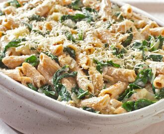 Vegetarian Oven-Baked Pasta with Ricotta Cheese and Spinach
