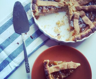 Eplepai med vaniljesaus aneb jablečný koláč s vanilkovou omáčkou / apple pie with vanilla sauce