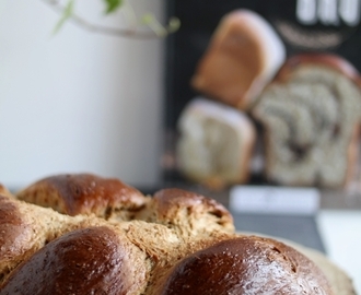 Buchrezension "Süßes Brot" und daraus Vollkorn-Challa