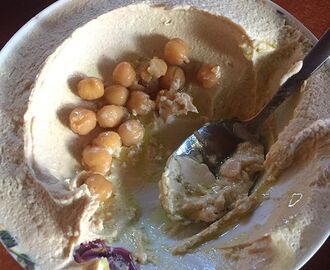Petit-déjeuner #petitdejeuner #tripolilebanon #hommos #fatte #fava beans #instalike #instafood #instagood #lacuisinedeamal