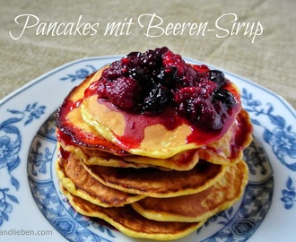 Zuckersüß: Pancakes mit Beeren-Sirup