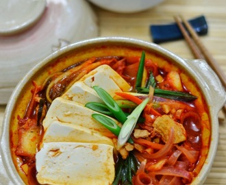 韩式泡菜锅 | 김치찌개 Kimchi Stew | Kimchi Jjigae