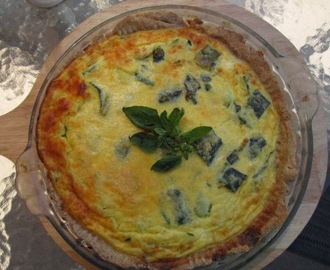 Rye flour quiche with zucchini (quiche de harina de centeno  con zapallitos)