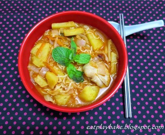 鸡肉马铃薯泡菜面 Kimchi Noodle Soup with Chicken and Potato