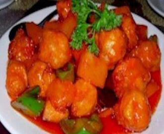 SWEET AND SOUR CHICKEN / PORK