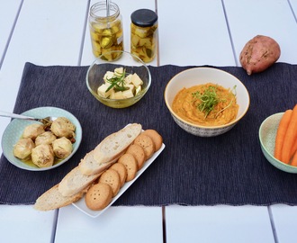 Hummus de moniato i conserva de formatge amb herbes aromàtiques. Facem l’aperitiu!